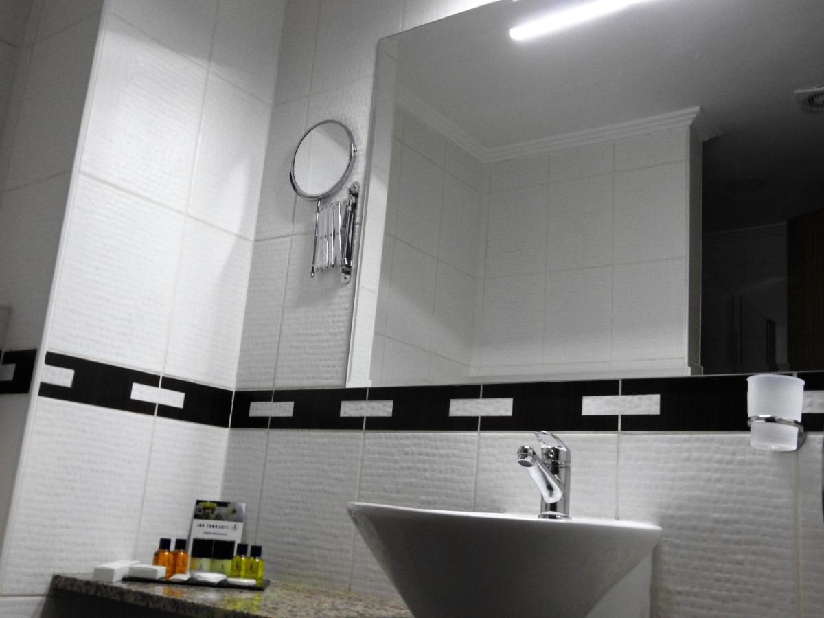 Inn Town Hotel إسكيشير المظهر الخارجي الصورة