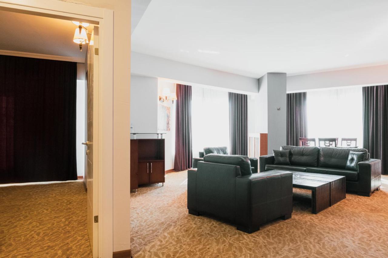 Inn Town Hotel إسكيشير المظهر الخارجي الصورة